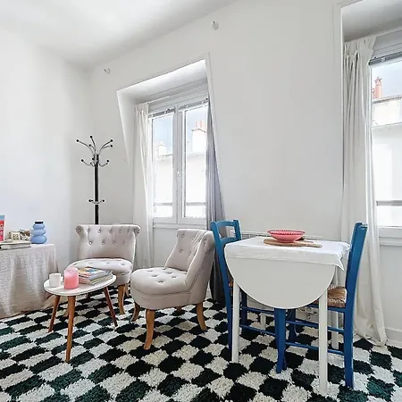 Cozy In The Heart Of Oberkampf דירה